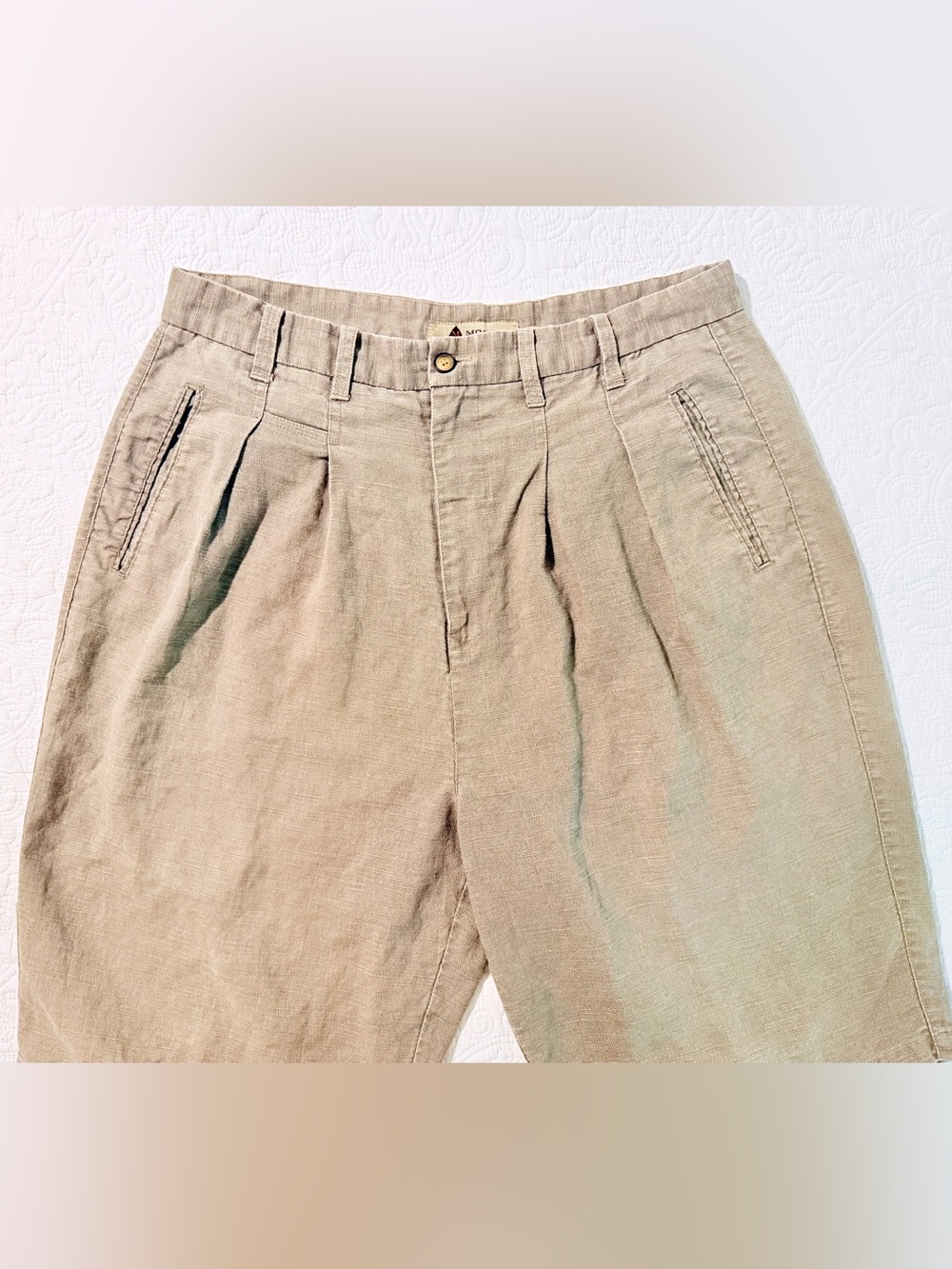 Mosa | Vintage 1990s Pleated Shorts | 80% Ramie 20% Cotton |  Beige Khaki Color